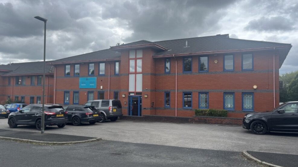 Kings Croft Ct, Wigan for sale Building Photo- Image 1 of 1