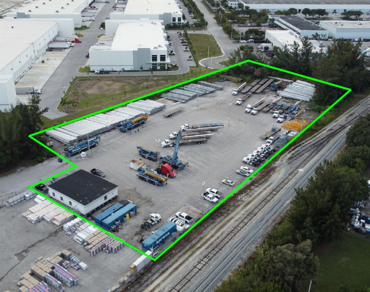 8191 NW 84th St, Medley, FL for lease - Building Photo - Image 1 of 7