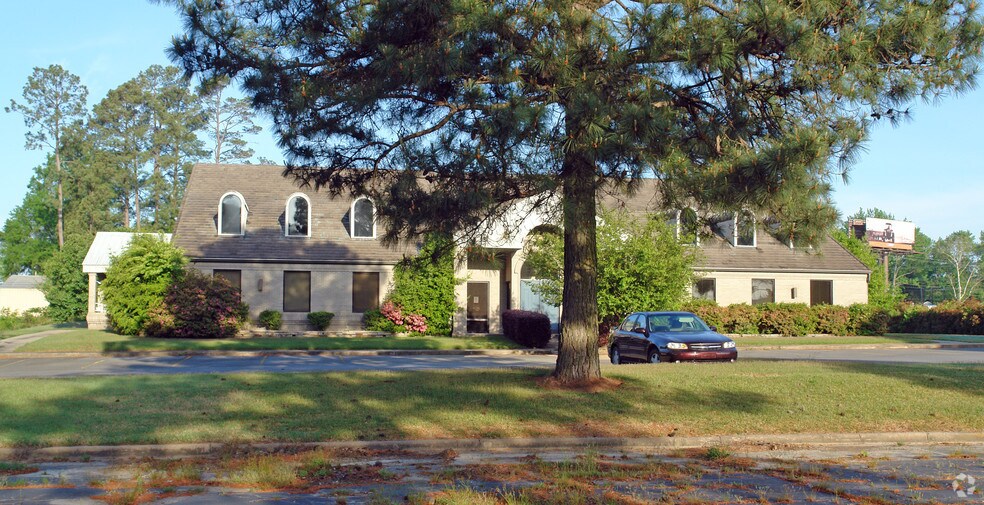 2215 N Reynolds Rd, Bryant, AR for sale - Primary Photo - Image 1 of 1