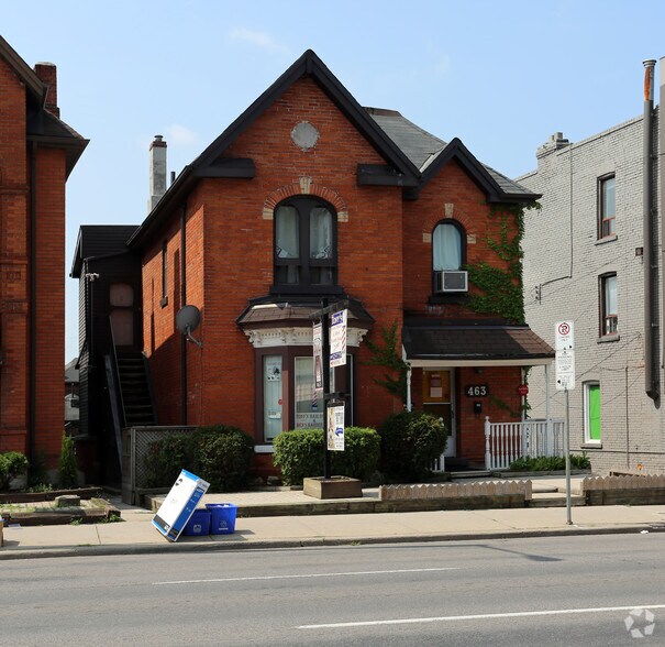 463 King St W, Hamilton, ON L8P 1B9