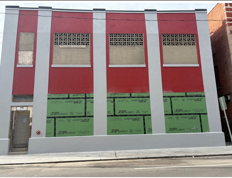 490 S Main St, Waterbury, CT for lease - Building Photo - Image 1 of 1