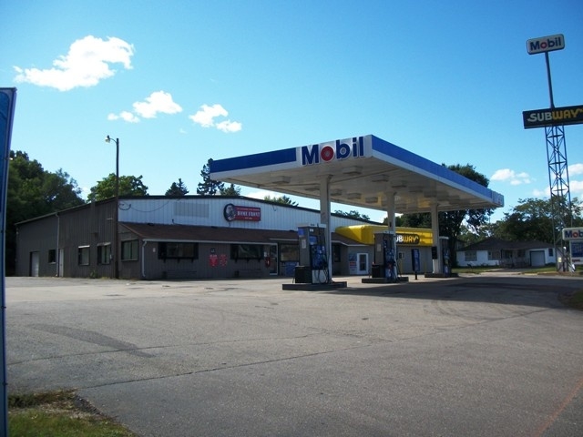 200 Hwy 12, Camp Douglas, WI for sale - Primary Photo - Image 1 of 30