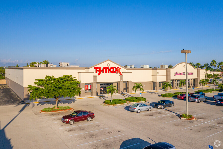 1410-1502 Del Prado Blvd S, Cape Coral, FL for lease - Building Photo - Image 2 of 18