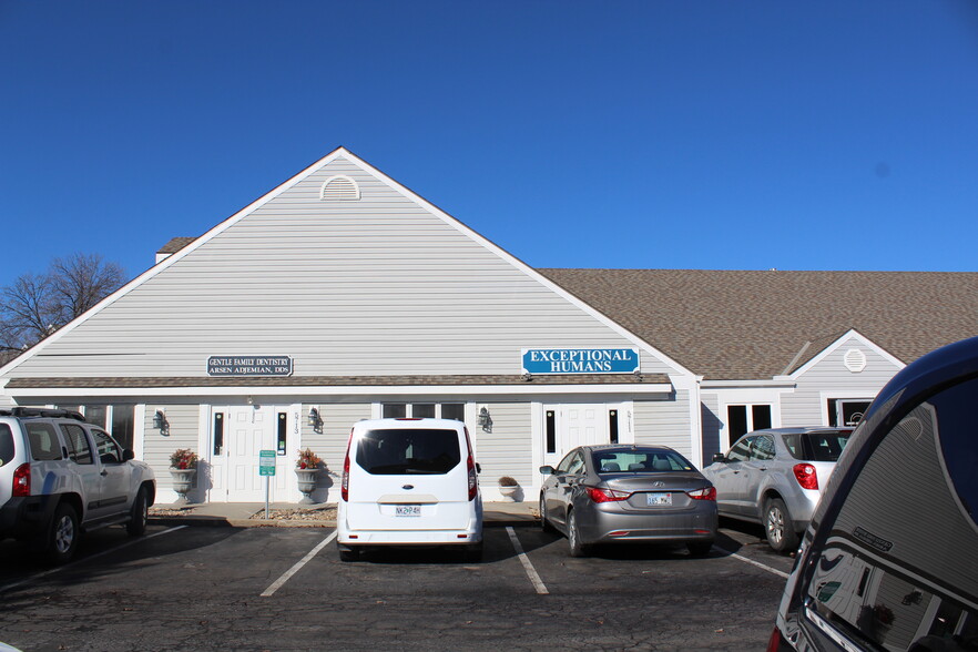 5711 NW 64th Ter, Kansas City, MO for lease - Building Photo - Image 1 of 4