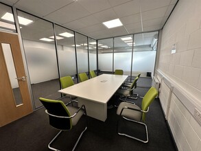 Challenge Way, Blackburn for lease Interior Photo- Image 2 of 3