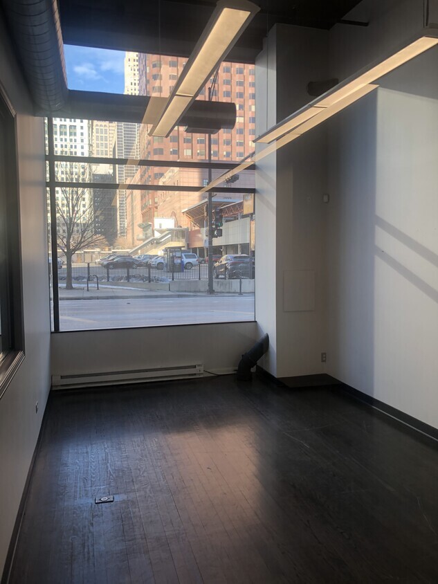 161 W Harrison St, Chicago, IL for lease Interior Photo- Image 1 of 12