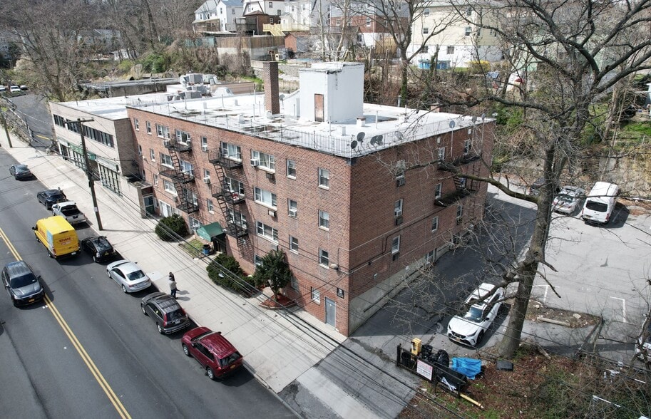376-380 McLean Ave, Yonkers, NY for sale - Building Photo - Image 1 of 1