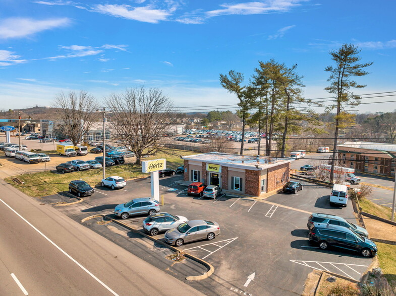 1210 Nashville Hwy, Columbia, TN for sale - Building Photo - Image 2 of 16