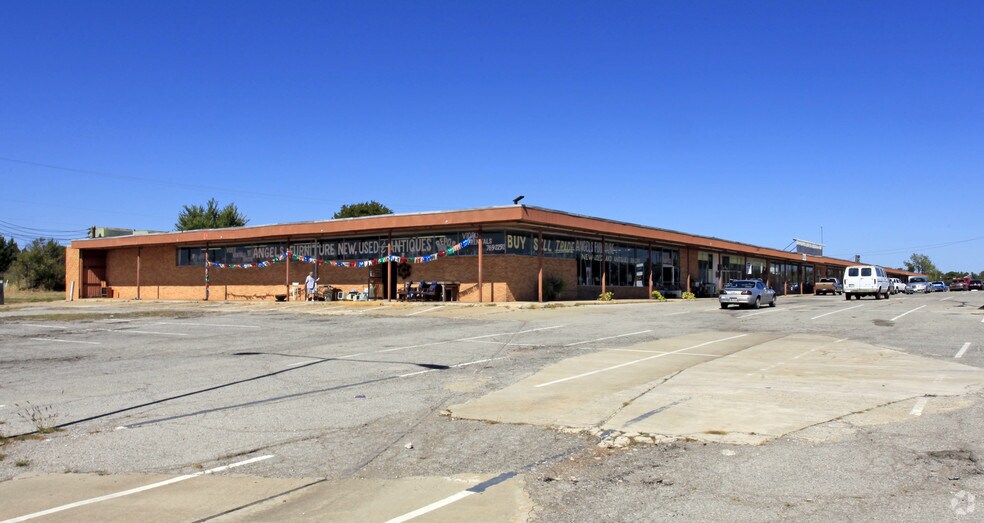 2401 N Westminster, Park, OK 73066