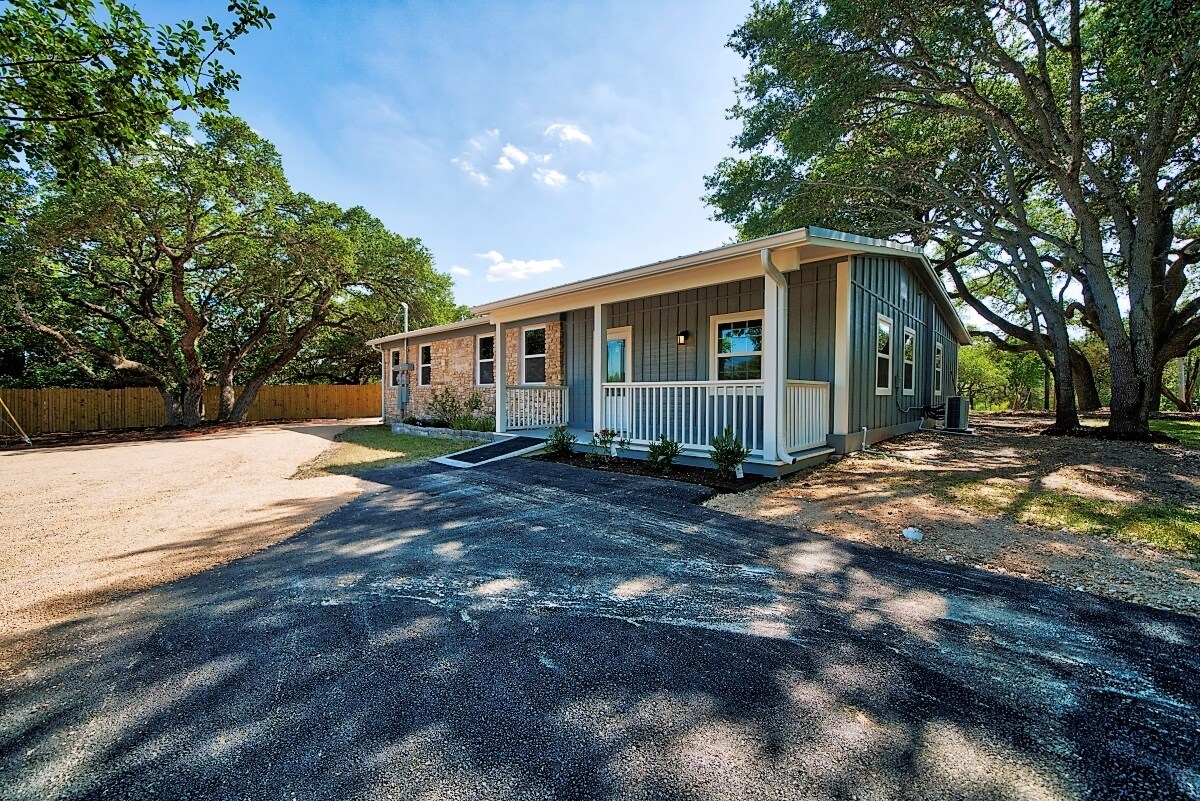 700 Old Fitzhugh Rd, Dripping Springs, TX for sale Building Photo- Image 1 of 1