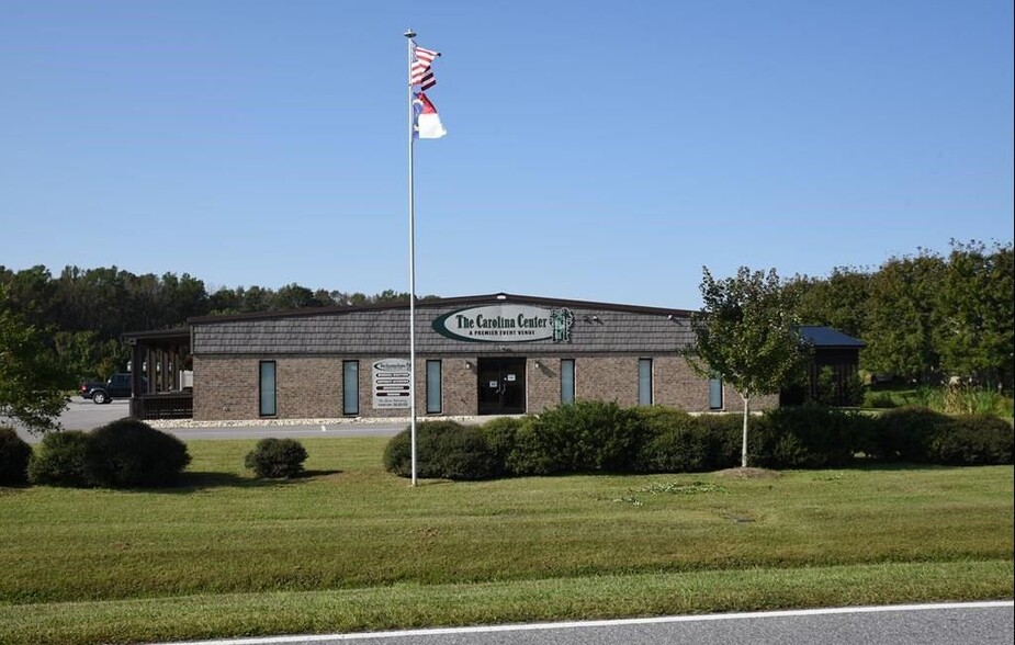 110 Corporate Dr, Elizabeth City, NC for sale - Building Photo - Image 1 of 1