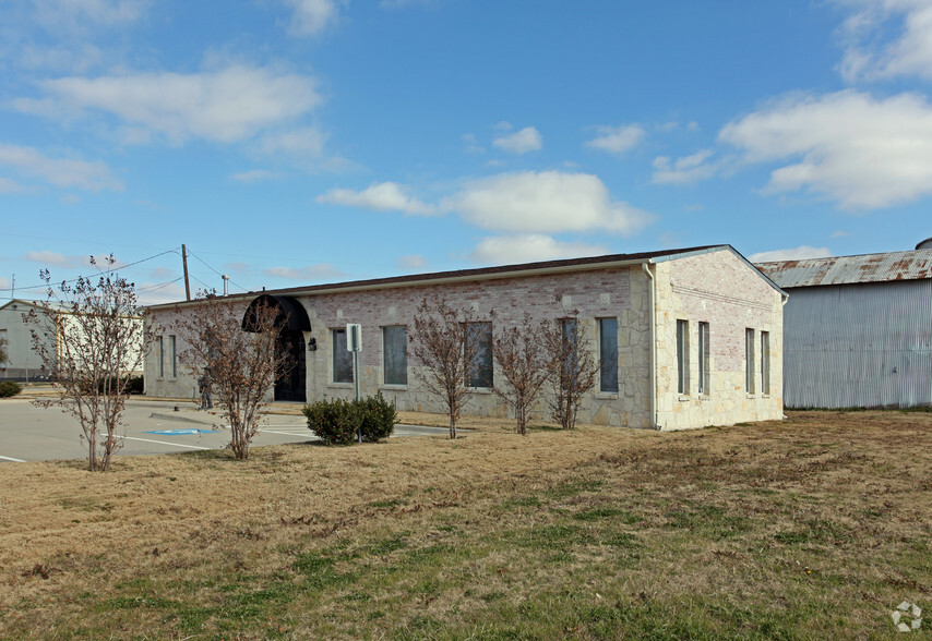 9090 1st St, Frisco, TX for lease - Building Photo - Image 2 of 5