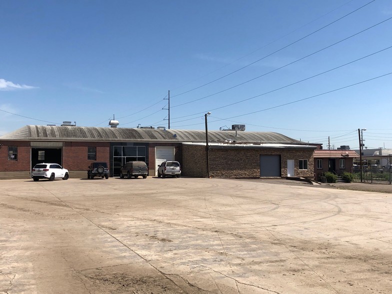 Industrial in Denver, CO for sale - Primary Photo - Image 1 of 1