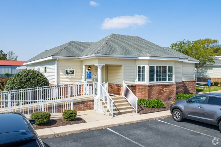 503 W Market St, DE 19947