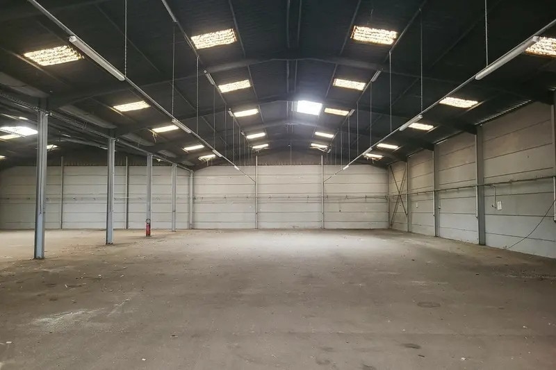 Flex in Sète for lease - Interior Photo - Image 2 of 3