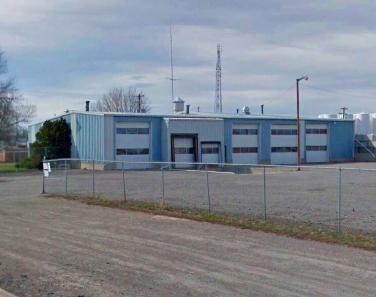 304 43rd Ave E, Claresholm, AB T0L 0T0