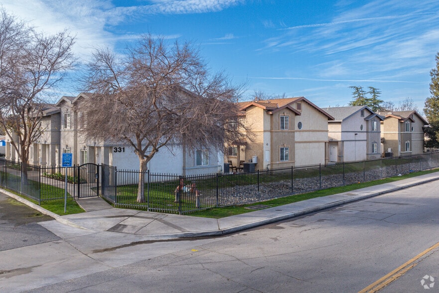331 Pacheco Rd, Bakersfield, CA for sale - Primary Photo - Image 1 of 46