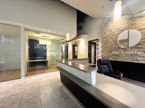 923 NW Glisan St, Portland, OR for lease Interior Photo- Image 1 of 20