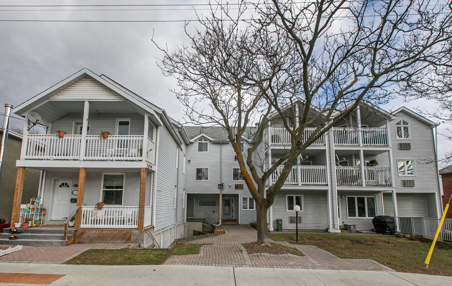 237 Av Loretta, Ottawa, ON K1S 4P6