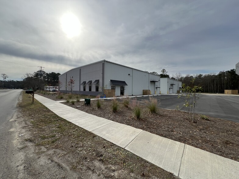7635 Southrail Road, North Charleston, SC for lease - Building Photo - Image 3 of 17