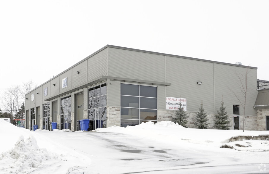 61 Rue des Menuisiers, Ste-Anne-des-Plaines, QC for sale - Primary Photo - Image 1 of 1