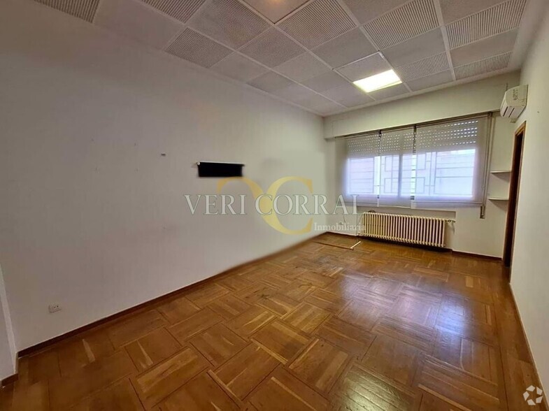 Multifamily in Madrid, Madrid for sale - Interior Photo - Image 1 of 1