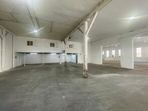 207-229 42nd St, Brooklyn, NY for lease Interior Photo- Image 2 of 12