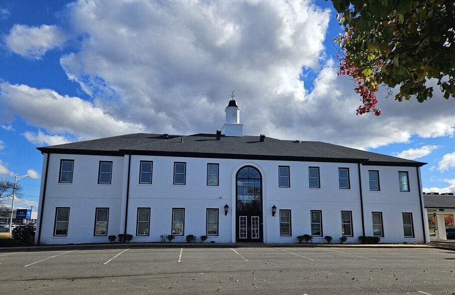 8780 Centreville Rd, Manassas, VA for lease - Building Photo - Image 3 of 19