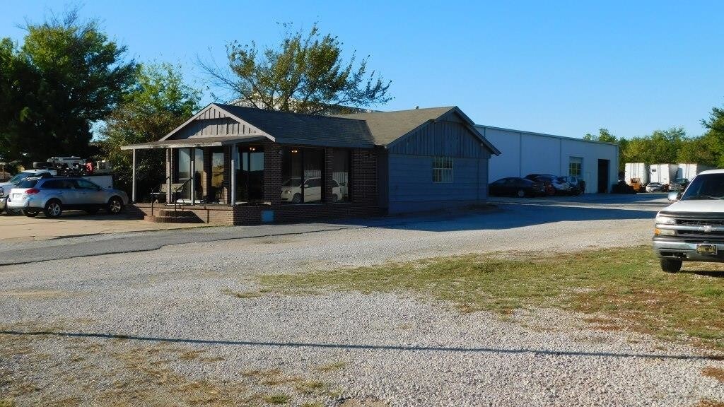 2100 W Rogers Blvd Skiatook Ok 74070 Loopnet Com