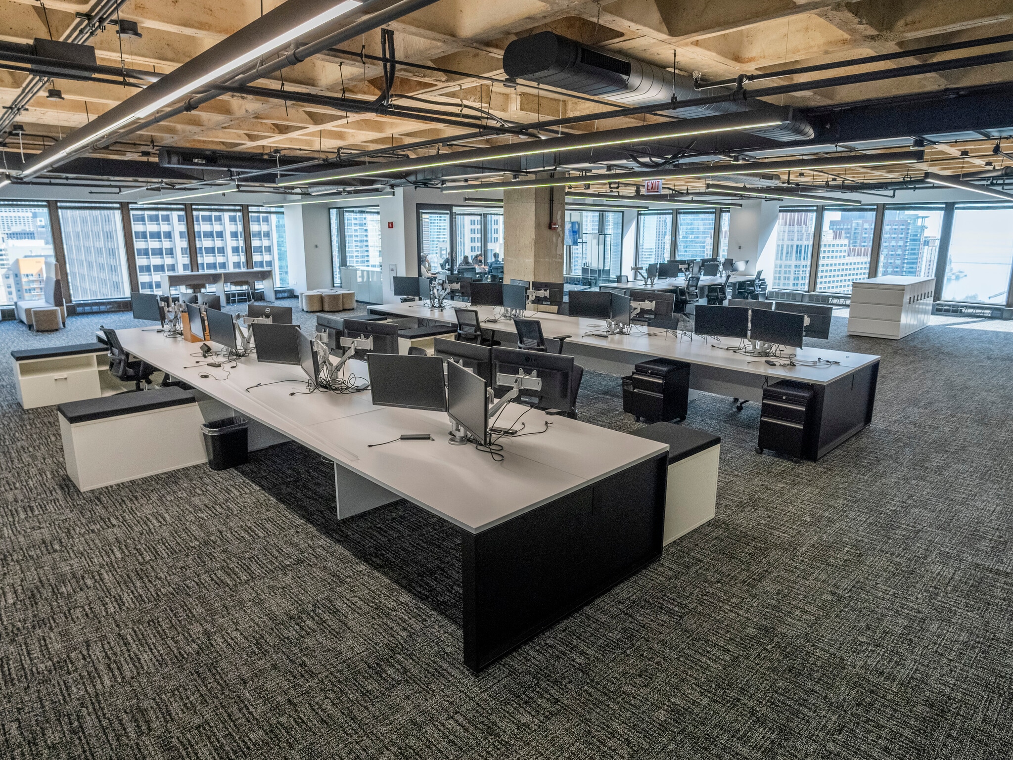 111 E Wacker Dr, Chicago, IL for lease Building Photo- Image 1 of 7