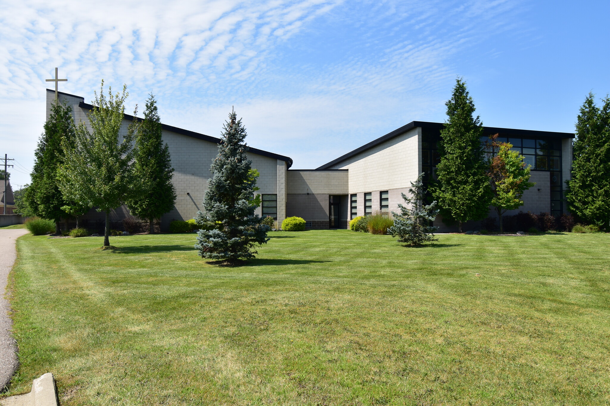 35127 Garfield Rd, Clinton Township, MI for lease Building Photo- Image 1 of 7