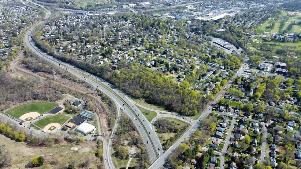 105 Pomander Dr, White Plains, NY for sale - Aerial - Image 2 of 2