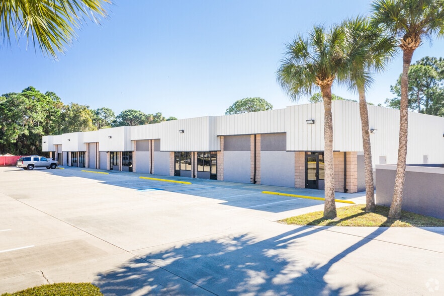 1535 N Cogswell St, Rockledge, FL for lease - Building Photo - Image 3 of 54