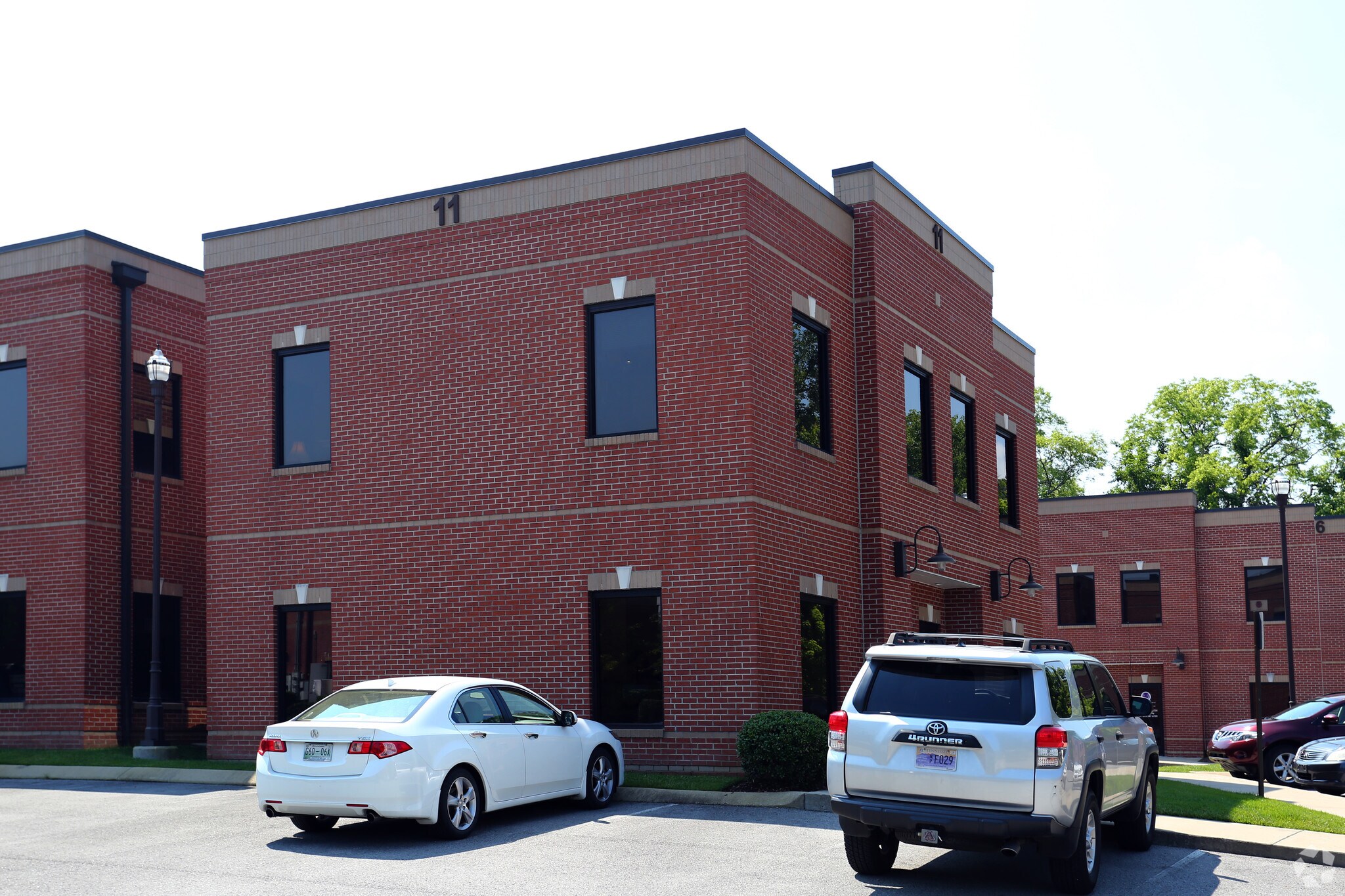 106 Mission Ct, Franklin, TN for sale Primary Photo- Image 1 of 1