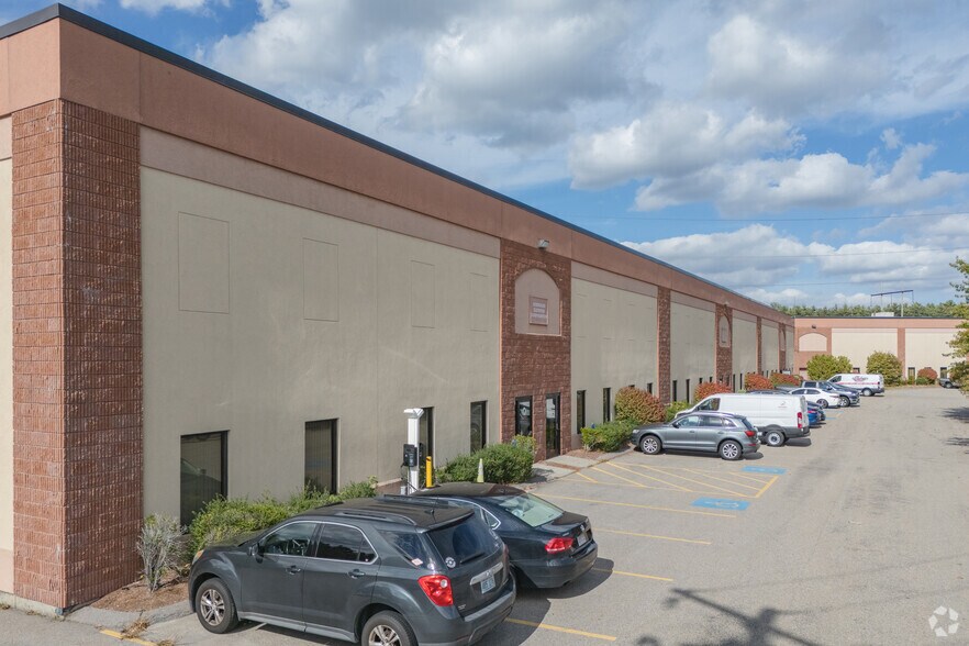 23 Walpole Park S, Walpole, MA for sale - Primary Photo - Image 1 of 1