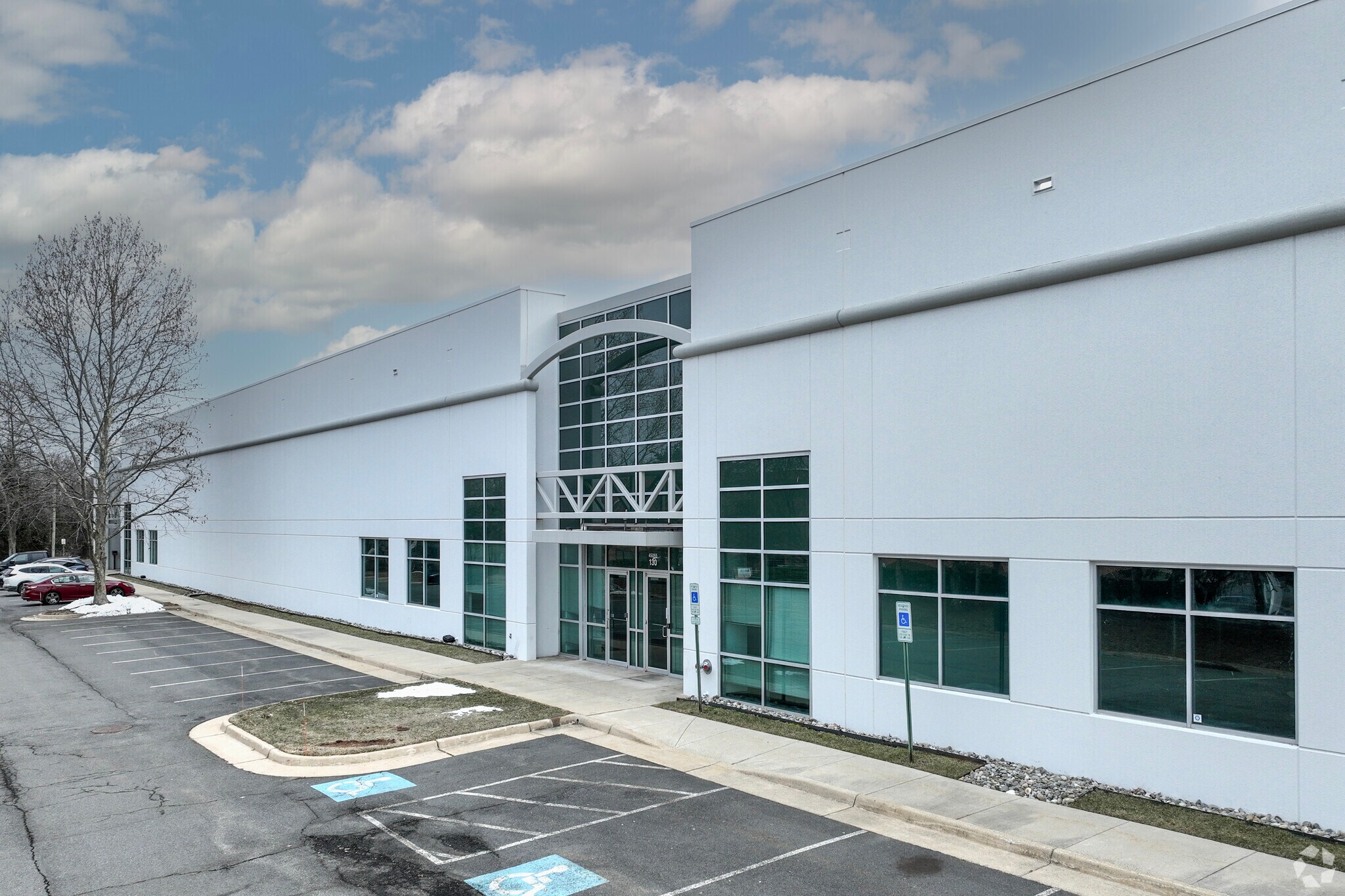 45055 Underwood Ln, Dulles, VA for sale Primary Photo- Image 1 of 1