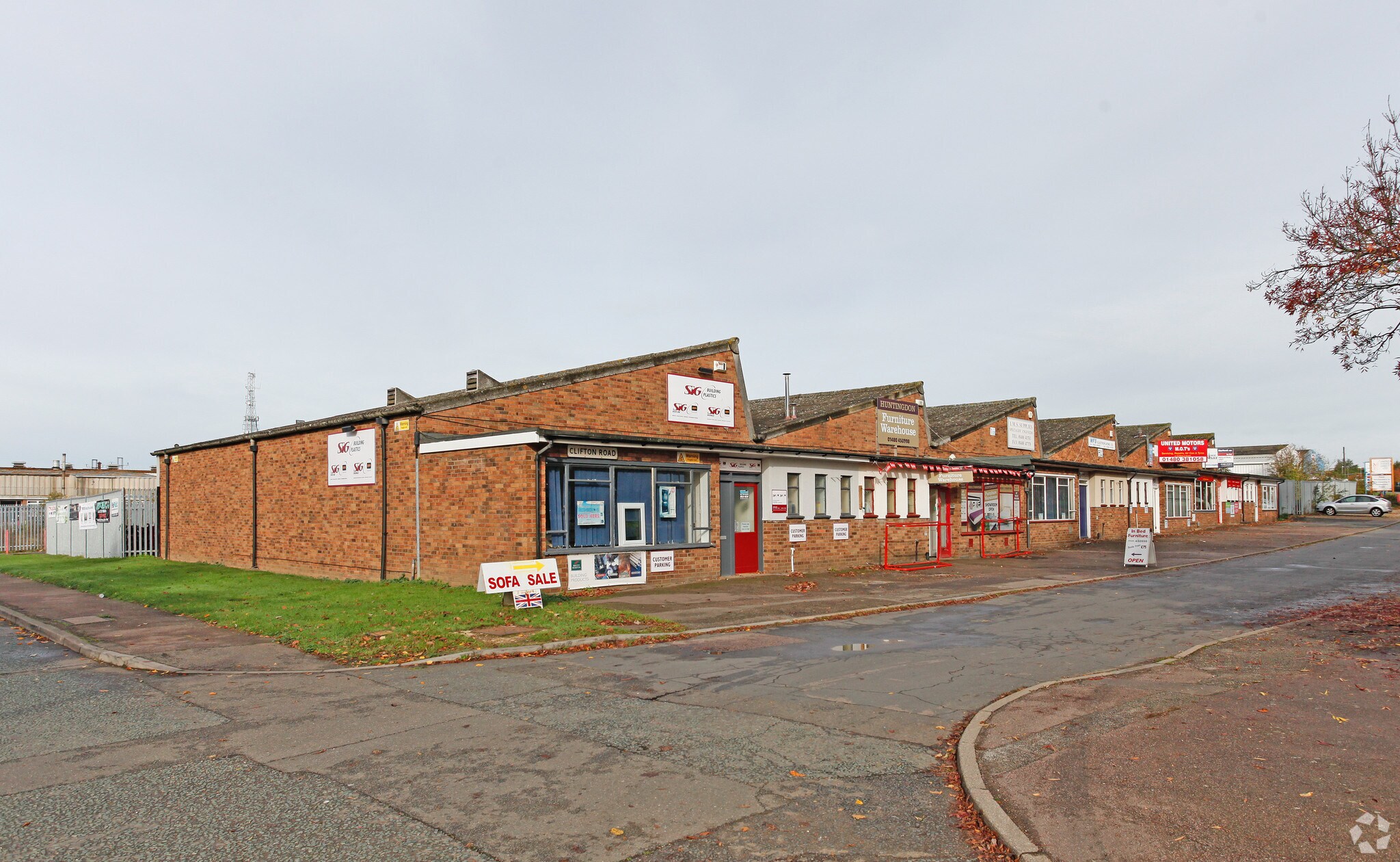2 Clifton Rd, Huntingdon for lease Primary Photo- Image 1 of 4