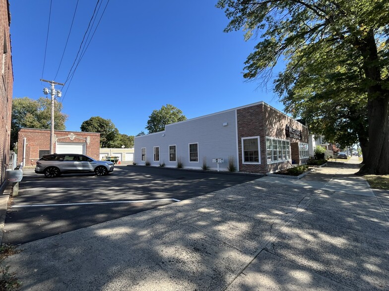 442-454 Forbes Ave, New Haven, CT for lease - Building Photo - Image 3 of 5