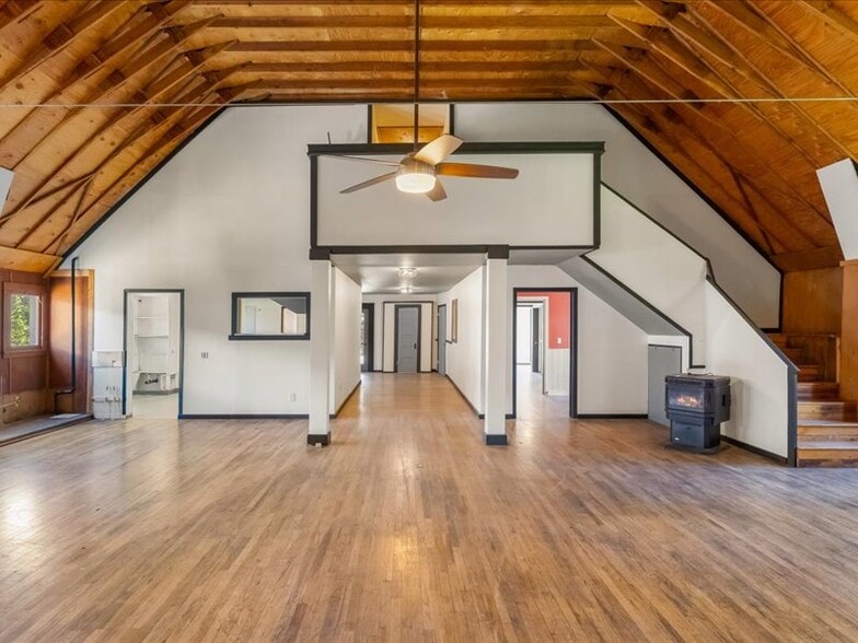 11943 Main St, Fort Jones, CA for sale - Building Photo - Image 3 of 15