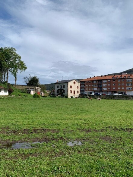 Multifamily in Puente Viesgo, Cantabria for sale - Building Photo - Image 2 of 4