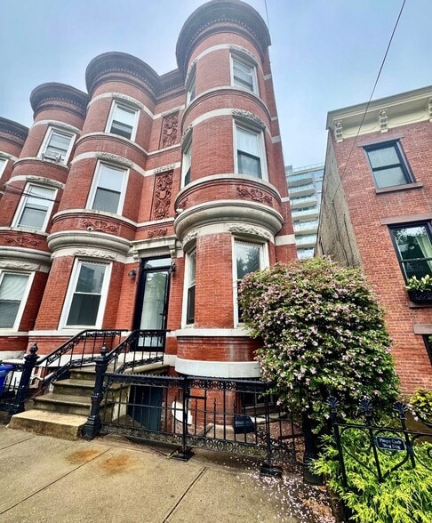 542 51st Ave, Long Island City, NY for sale - Primary Photo - Image 1 of 1