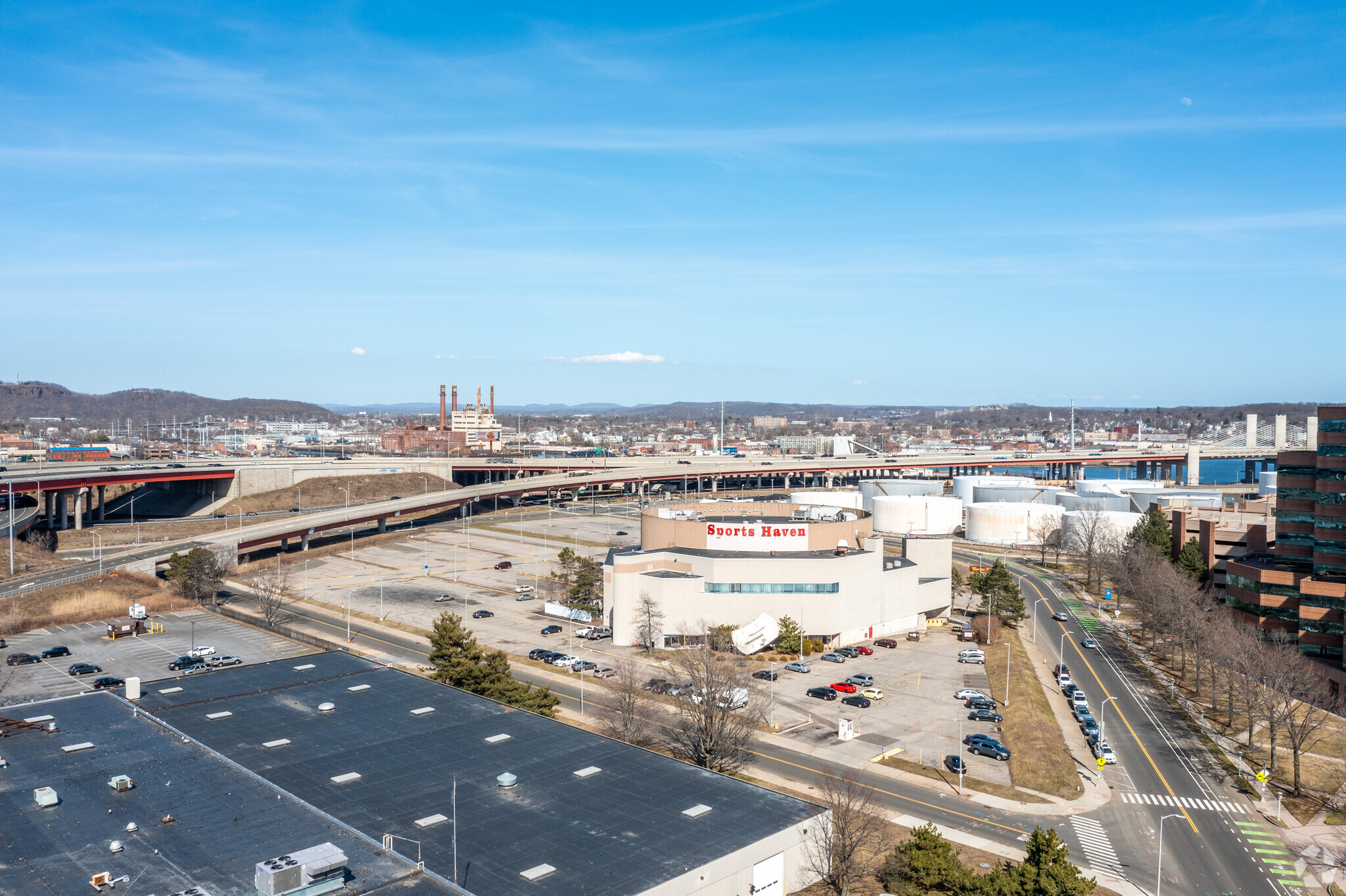 600 Long Wharf Dr, New Haven, CT for lease Building Photo- Image 1 of 13