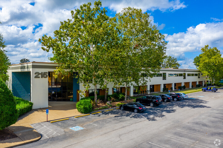 215-275 Cumberland Bend, Nashville, TN for sale - Building Photo - Image 1 of 1