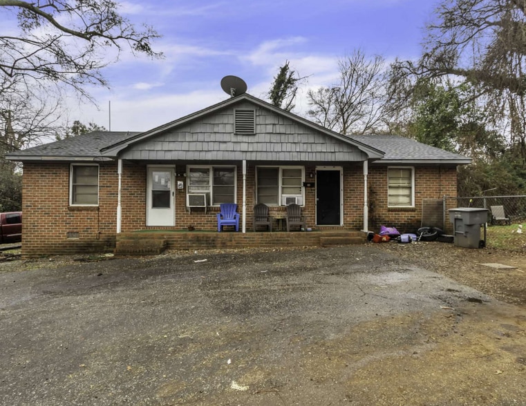 8 Unit Multi-Family Portfolio portfolio of 2 properties for sale on LoopNet.com - Building Photo - Image 3 of 4