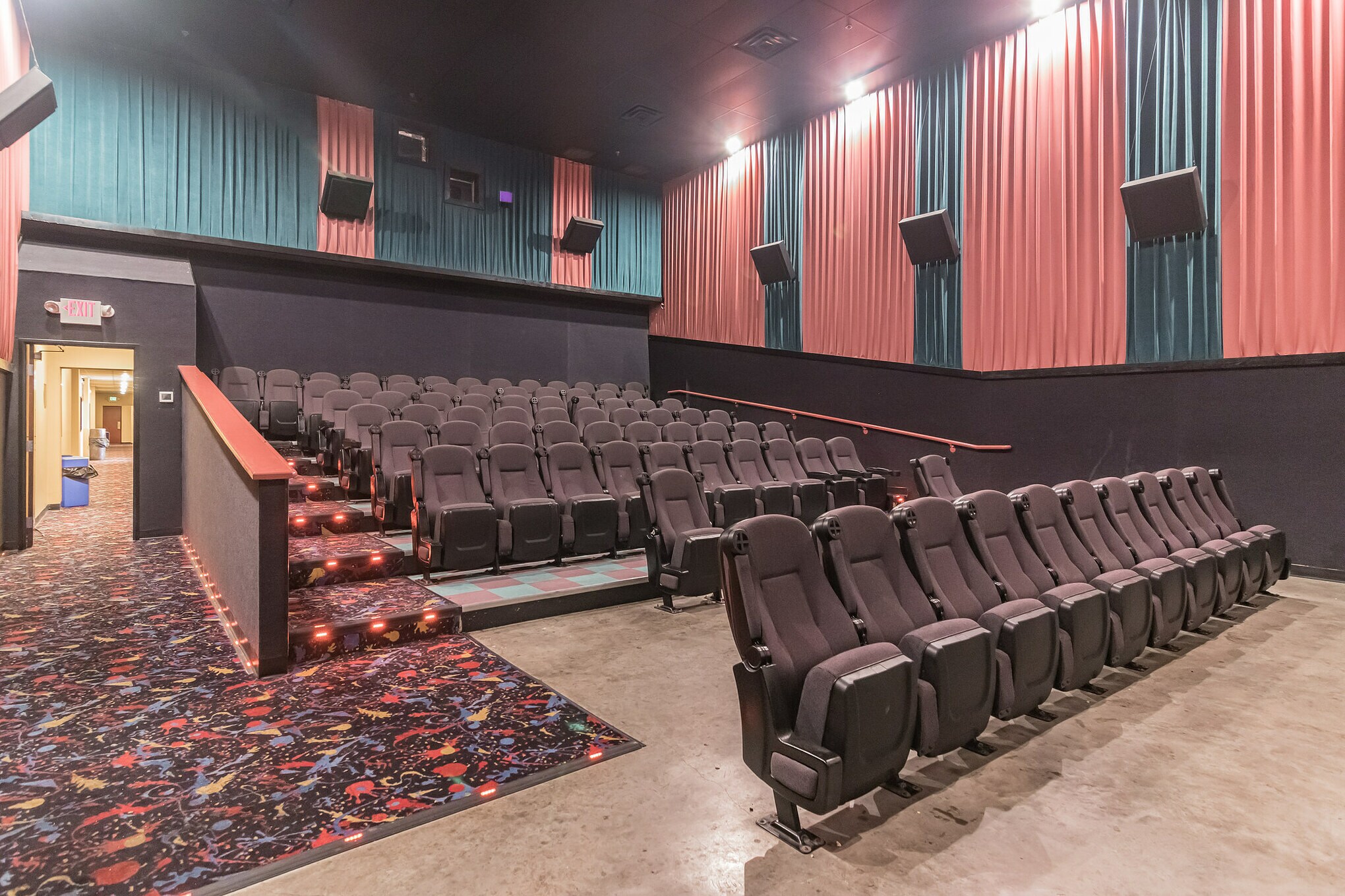 120 MLK Industrial Blvd W, Lockhart, TX 78644 Hometown Cinema current