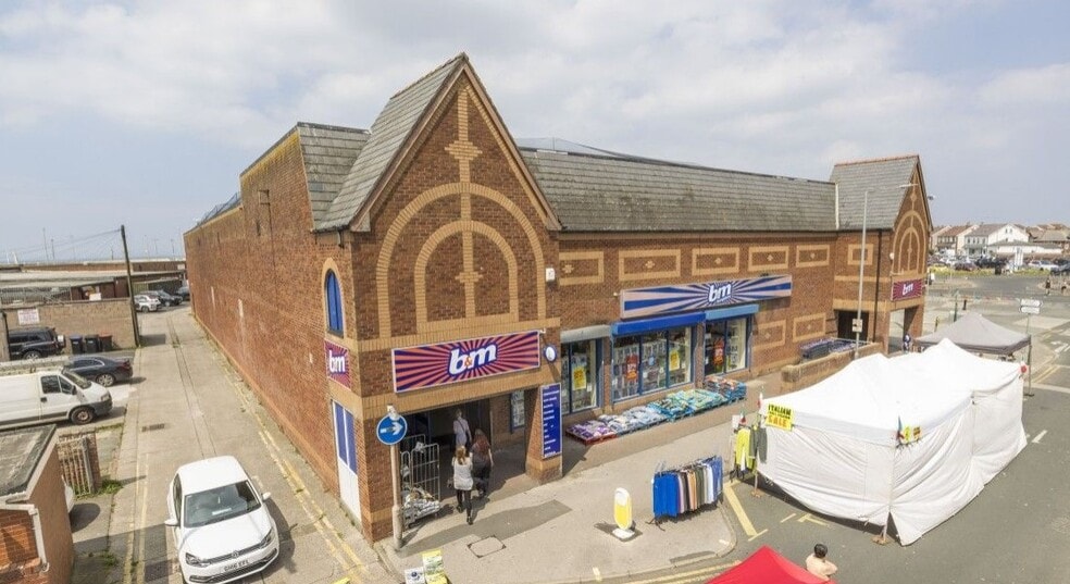 1-7 Princess Rd, Thornton Cleveleys for sale - Building Photo - Image 1 of 1