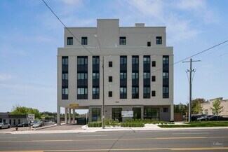 More details for 13042 Yonge St, Richmond Hill, ON - Multifamily for Sale