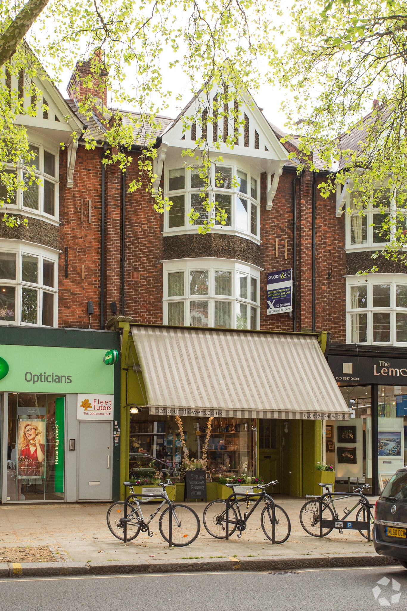 255 Chiswick High Rd, London for sale Primary Photo- Image 1 of 1