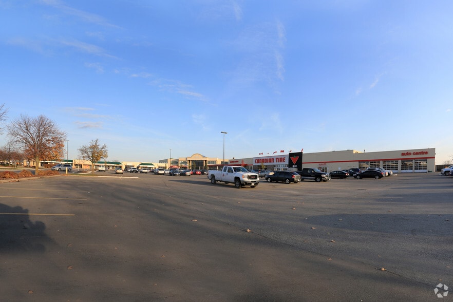 385 Fairway Rd S, Kitchener, ON for sale - Primary Photo - Image 1 of 1