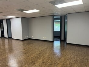 710 N Post Oak Rd, Houston, TX for lease Interior Photo- Image 1 of 10